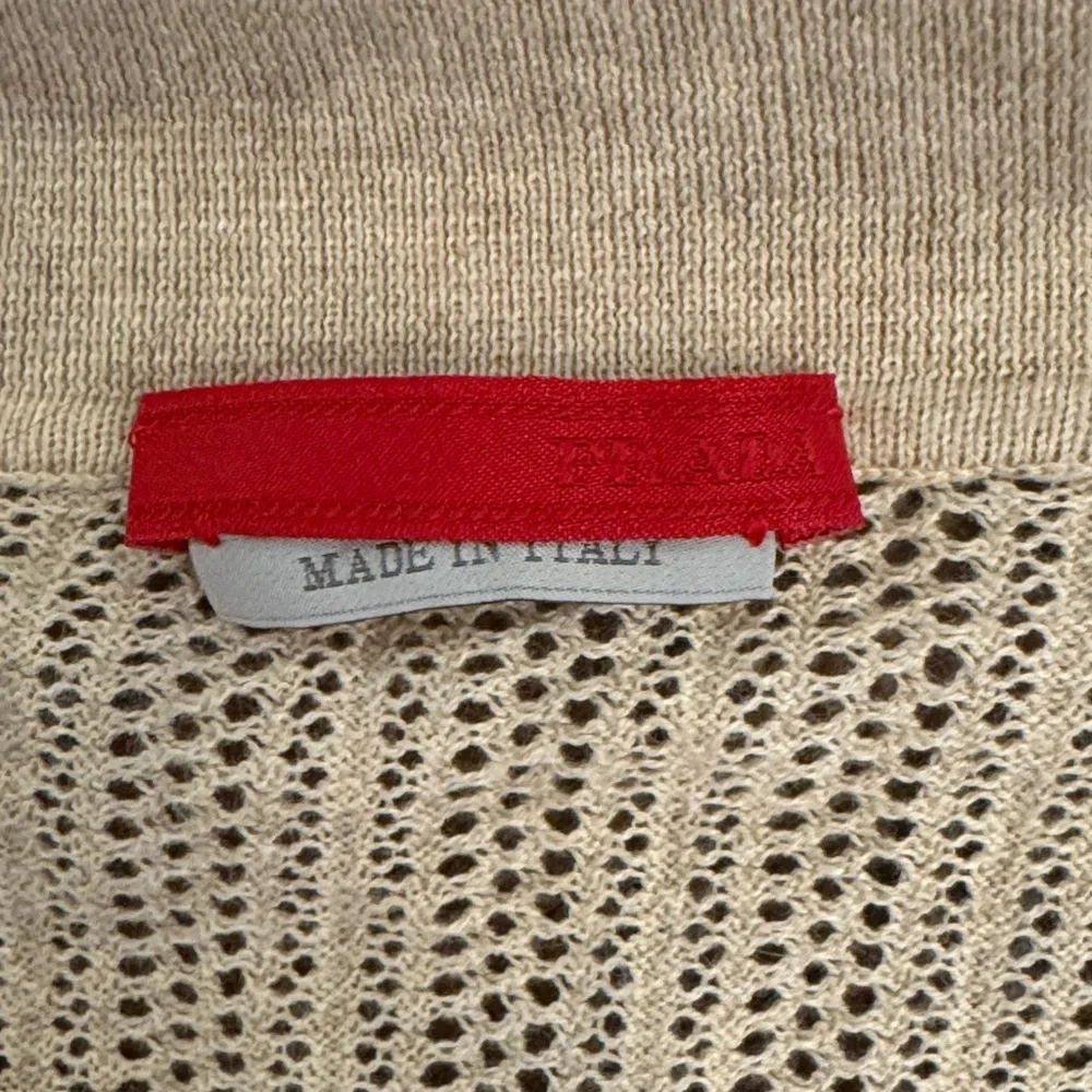 Prada Beige and Red Knit Detail - Picture 2 of 4